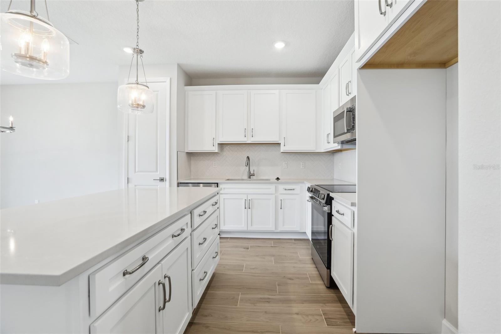 7272 DEER VALLEY CIRCLE, TAMPA, FL, 33635