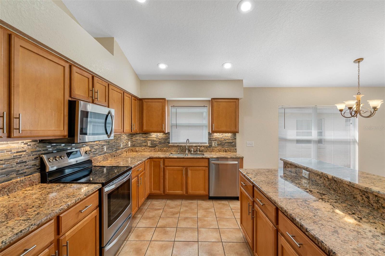 3063 WESTMORELAND DR, LAKELAND, FL, 33810
