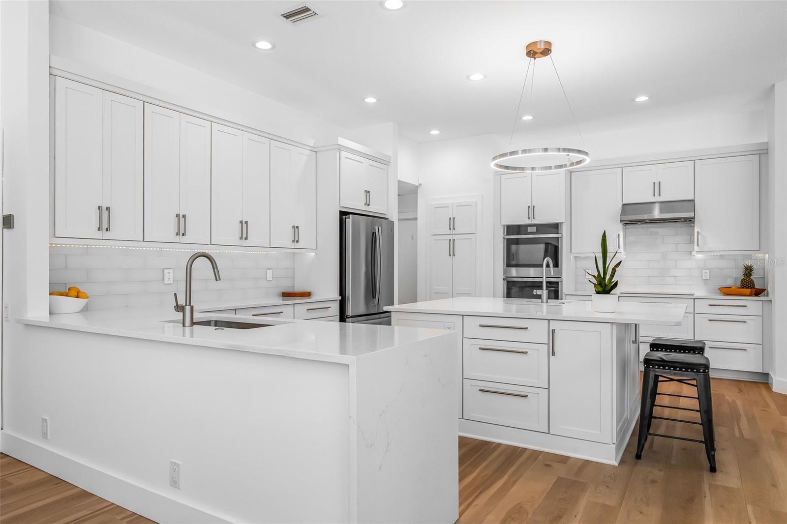 17406 HEATHER OAKS PL, TAMPA, FL, 33647