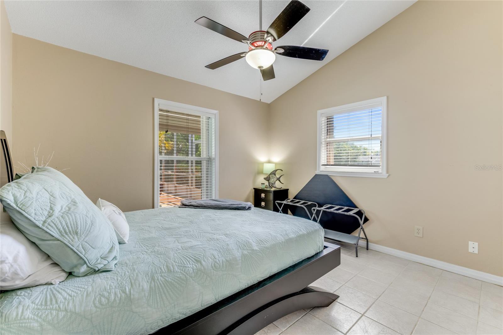 315 PINE BREEZE DR, EDGEWATER, FL, 32141