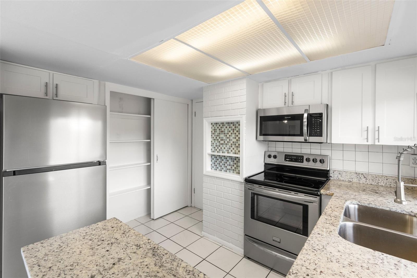 3337 WINDER DR, HOLIDAY, FL, 34691