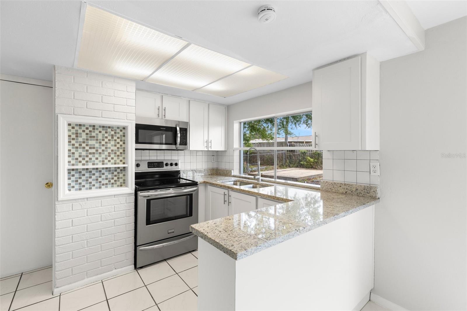 3337 WINDER DR, HOLIDAY, FL, 34691