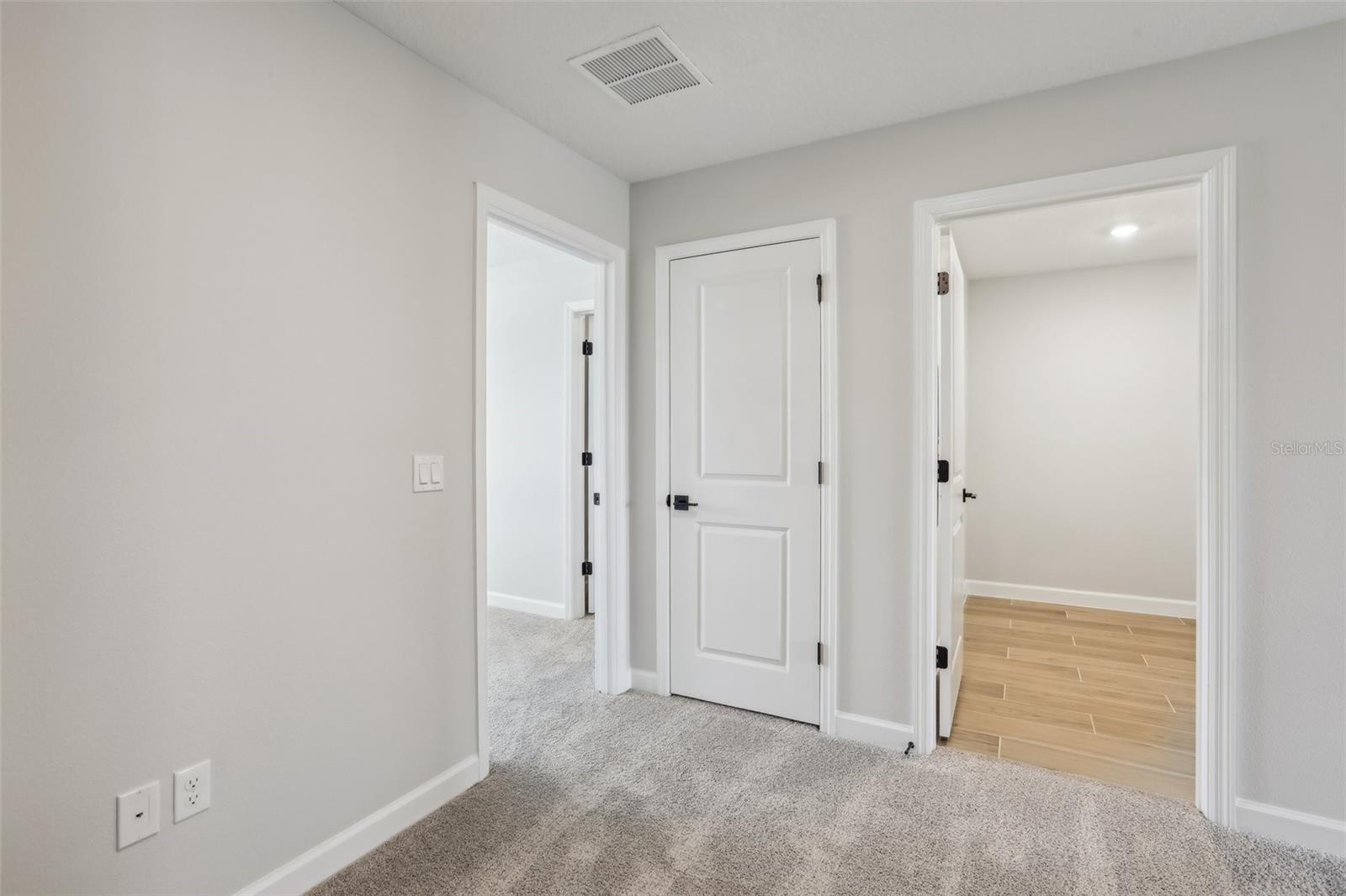 7274 DEER VALLEY CIR, TAMPA, FL, 33635