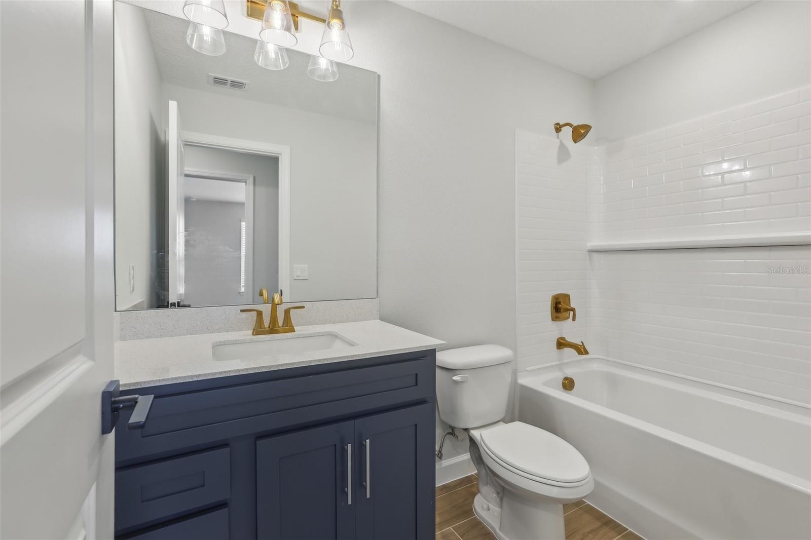 7274 DEER VALLEY CIR, TAMPA, FL, 33635
