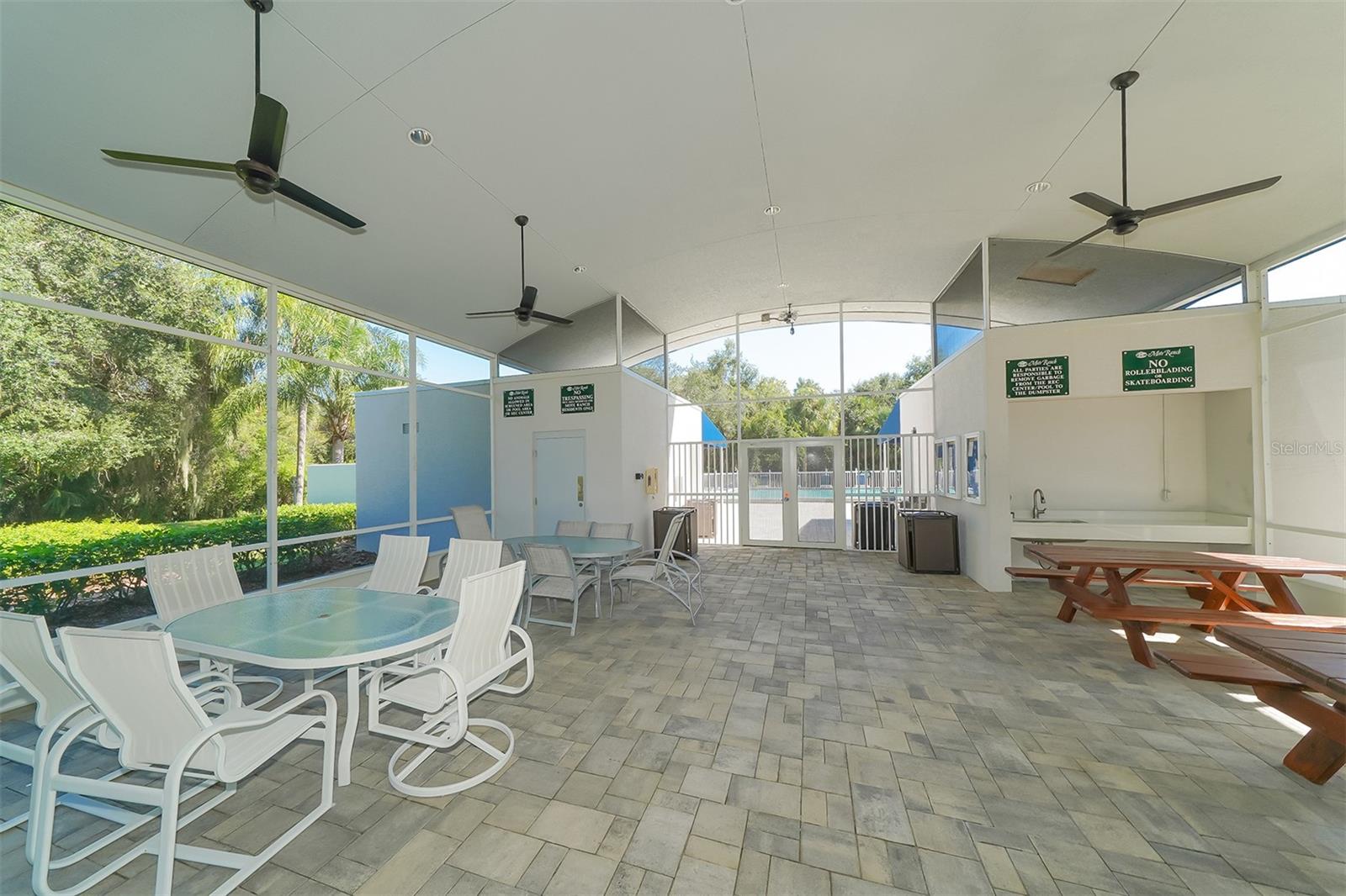5939 SANDSTONE AVE, SARASOTA, FL, 34243