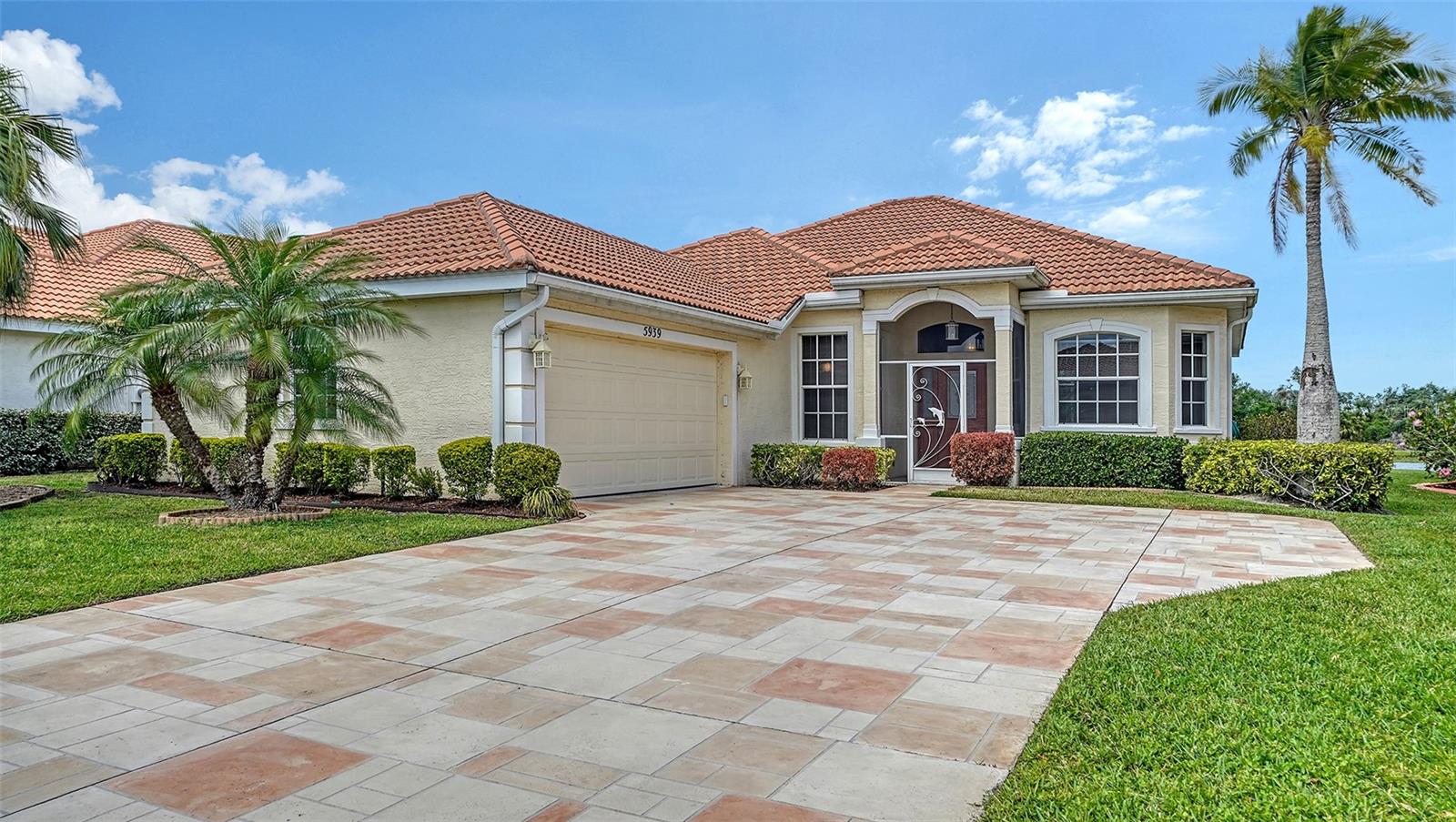 5939 SANDSTONE AVE, SARASOTA, FL, 34243