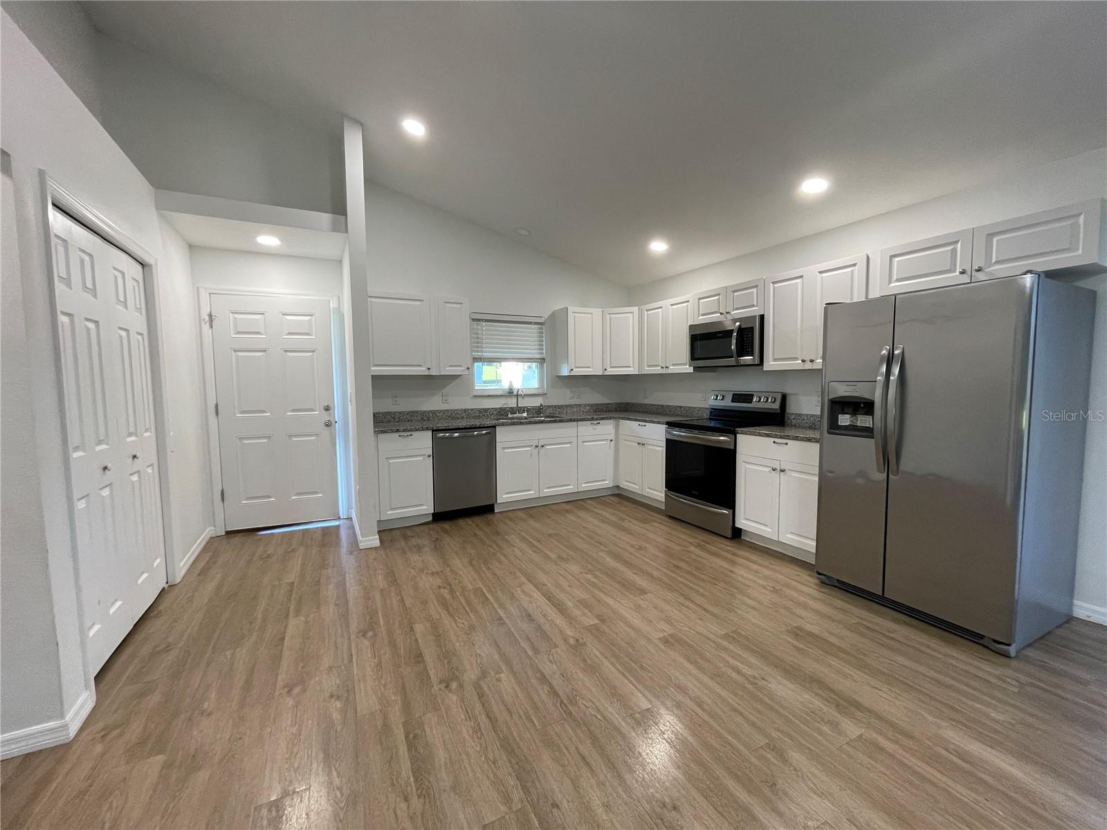 8283 E ROSKO CT, FLORAL CITY, FL, 34436