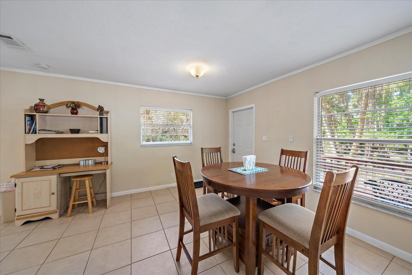 A4647903 Property Photo