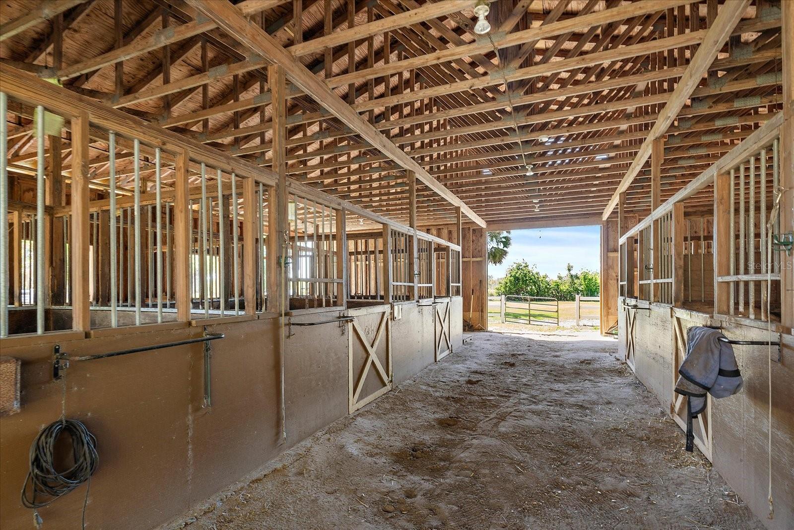 A4647903 Property Photo