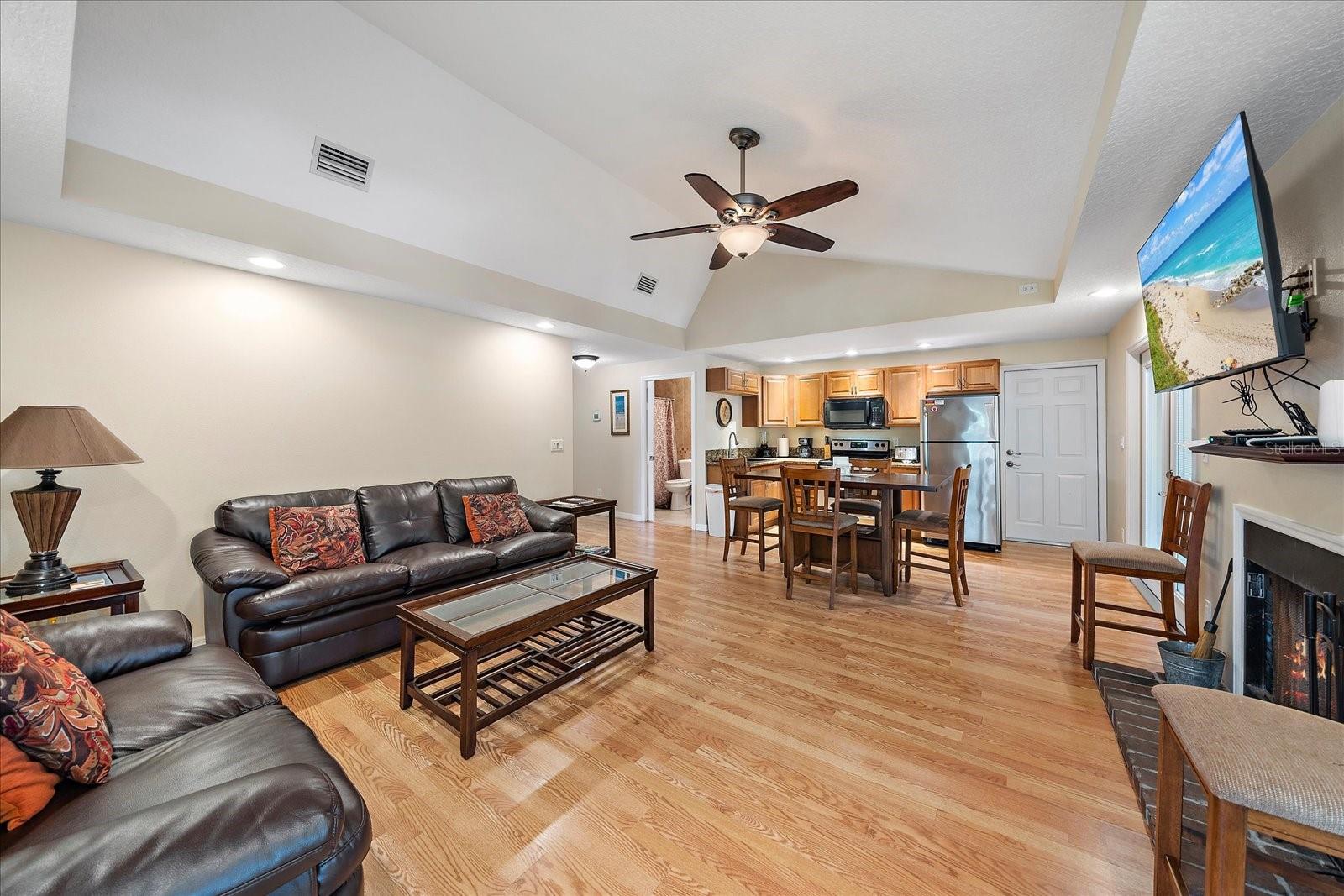 A4647903 Property Photo