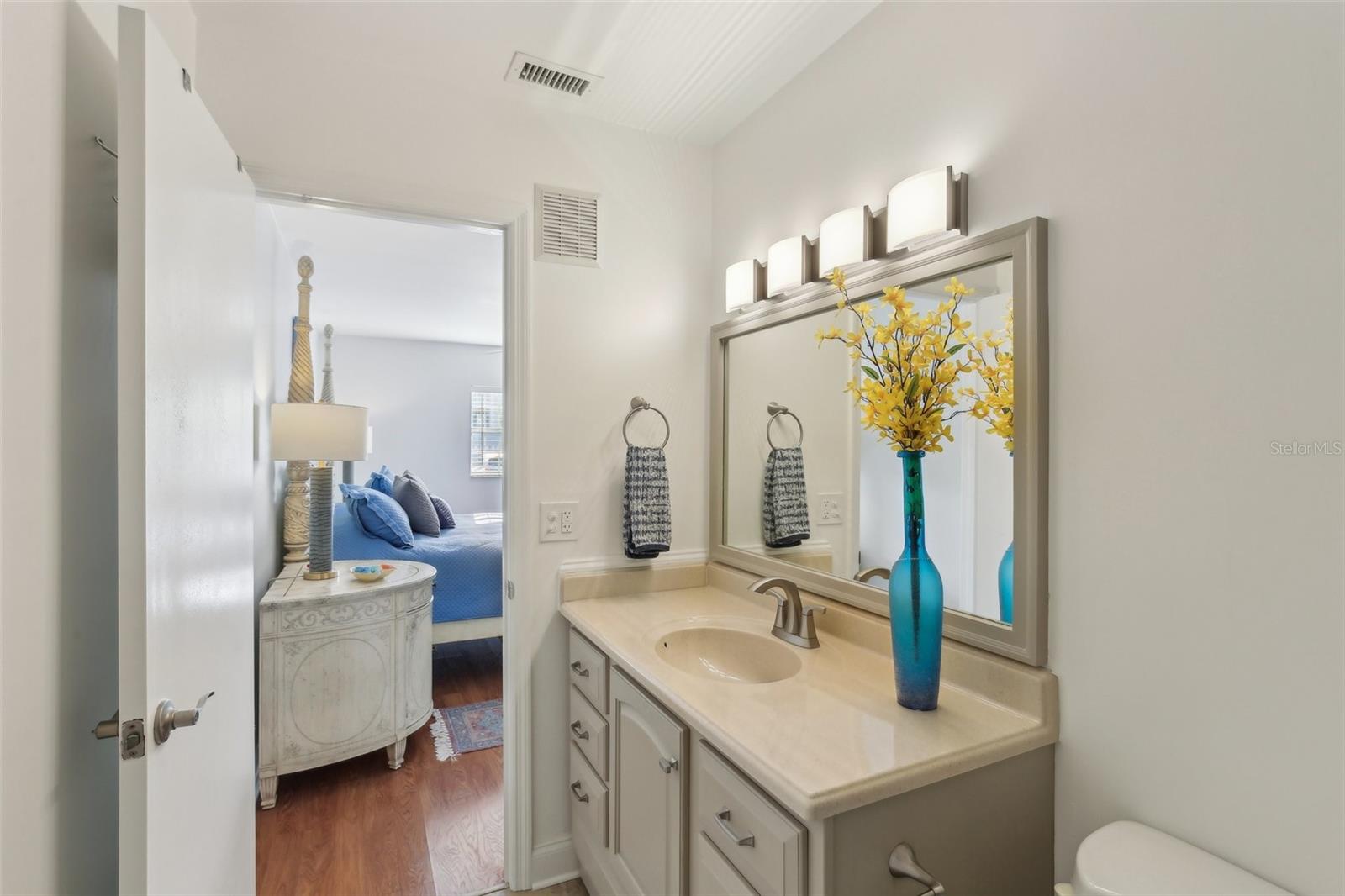 1705 BELLEAIR FOREST DR #B, BELLEAIR, FL, 33756