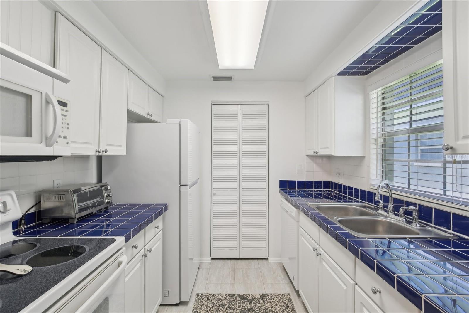 1705 BELLEAIR FOREST DR #B, BELLEAIR, FL, 33756