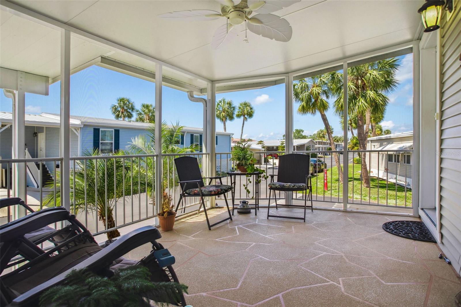 4851 W GANDY BLVD #B09L23, TAMPA, FL, 33611