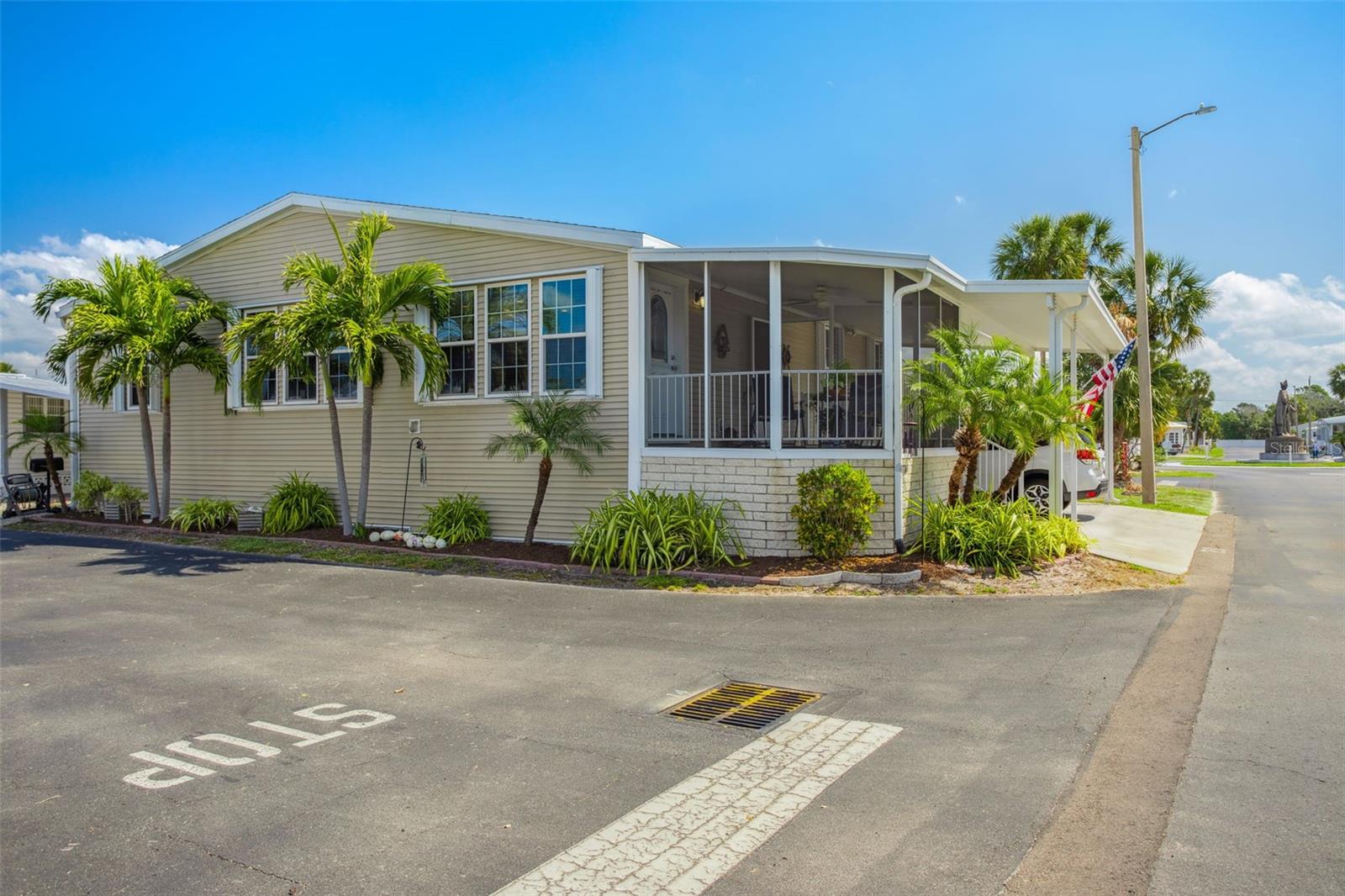 4851 W GANDY BLVD #B09L23, TAMPA, FL, 33611