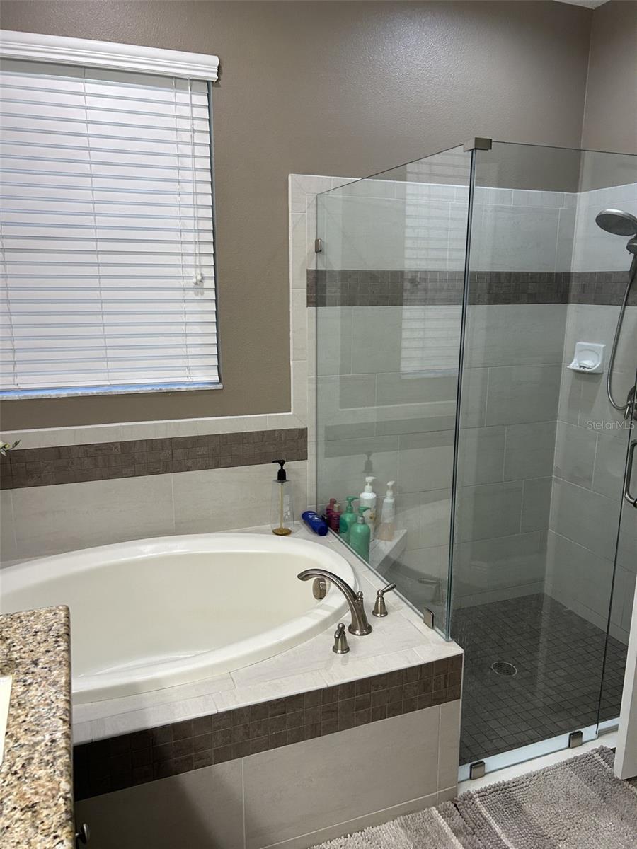 4622 GRAND LAKESIDE DR, PALM HARBOR, FL, 34684