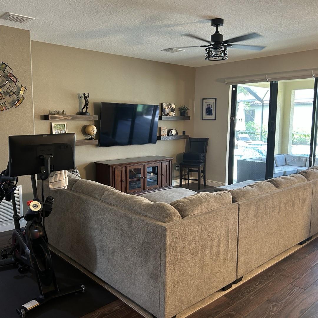 4622 GRAND LAKESIDE DR, PALM HARBOR, FL, 34684