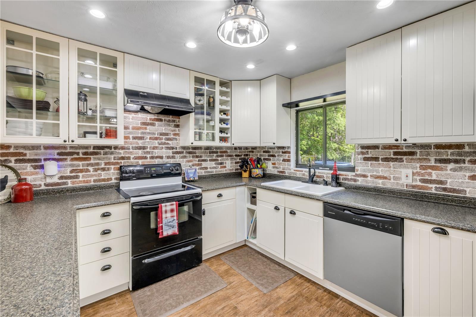 1663 HIDEAWAY LN, EDGEWATER, FL, 32132