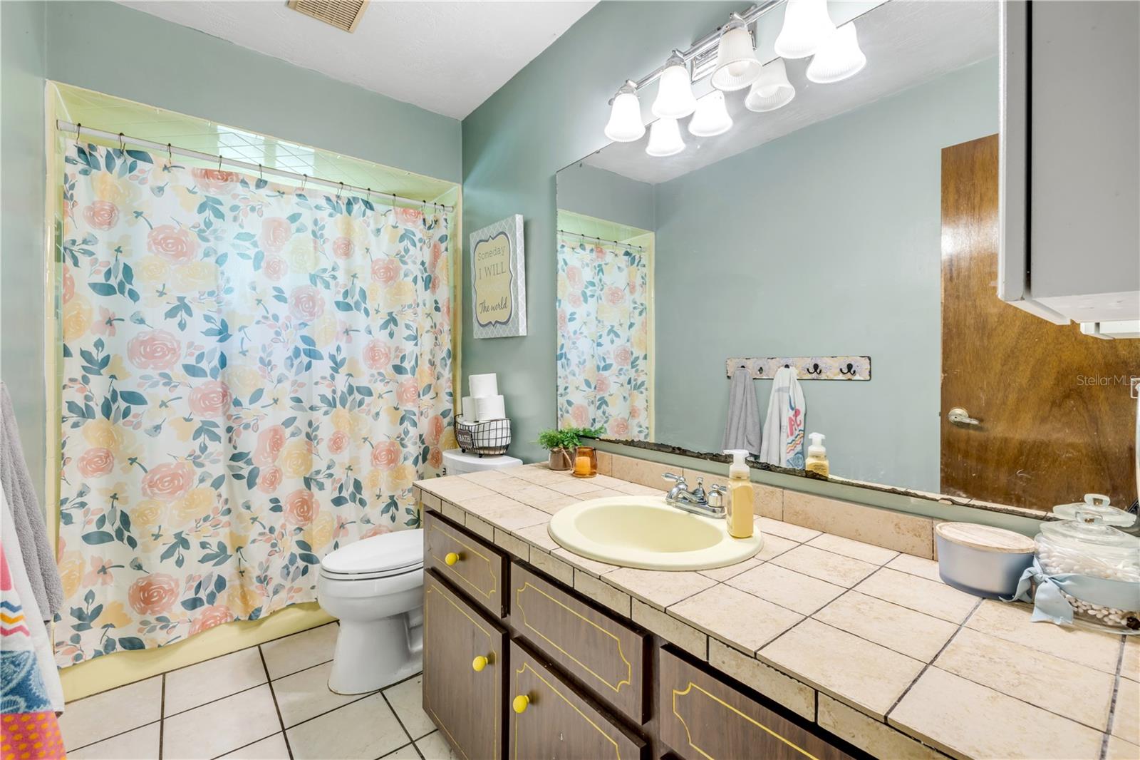 1663 HIDEAWAY LN, EDGEWATER, FL, 32132