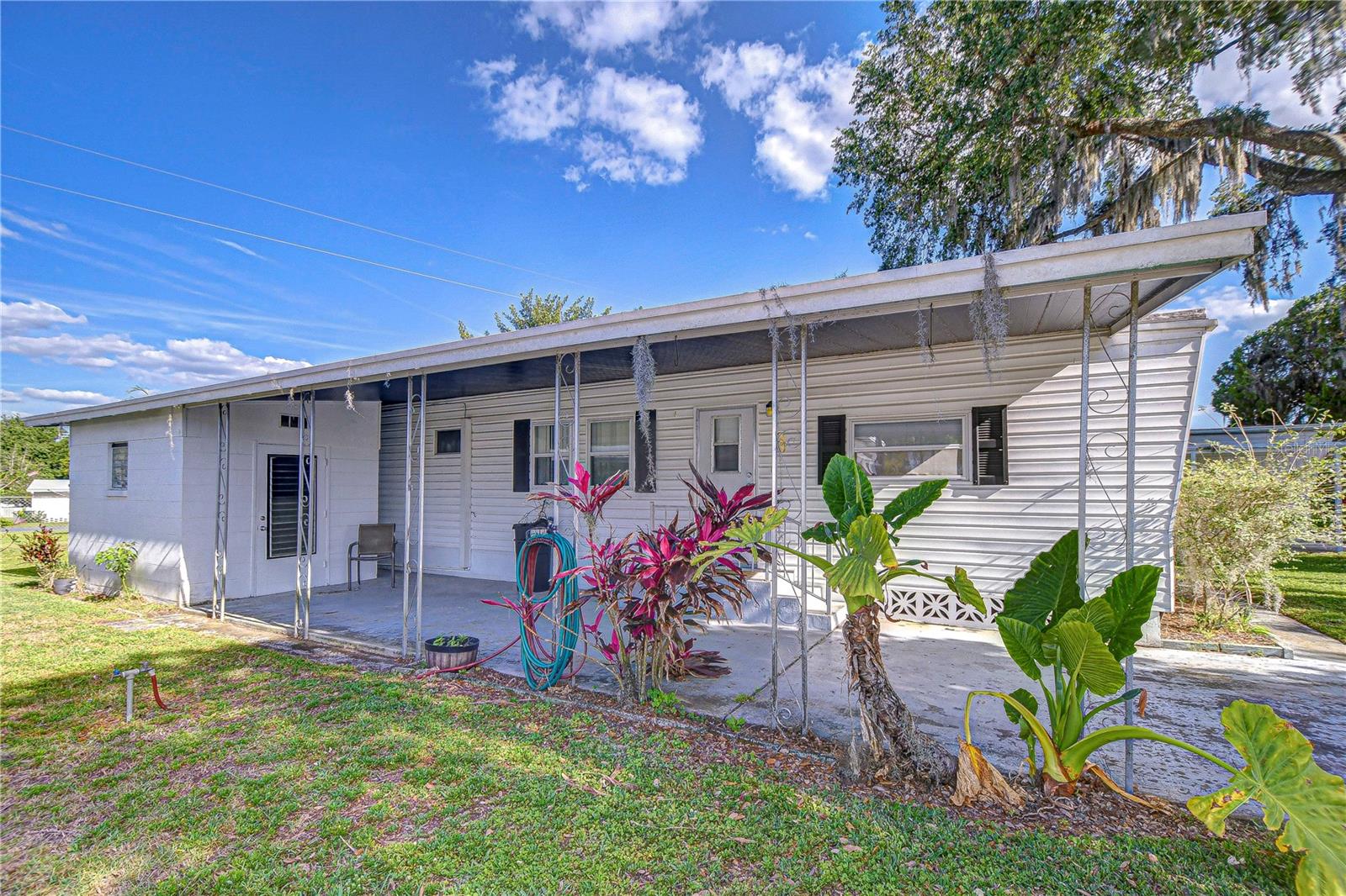 6044 ALPINE DR, ZEPHYRHILLS, FL, 33542