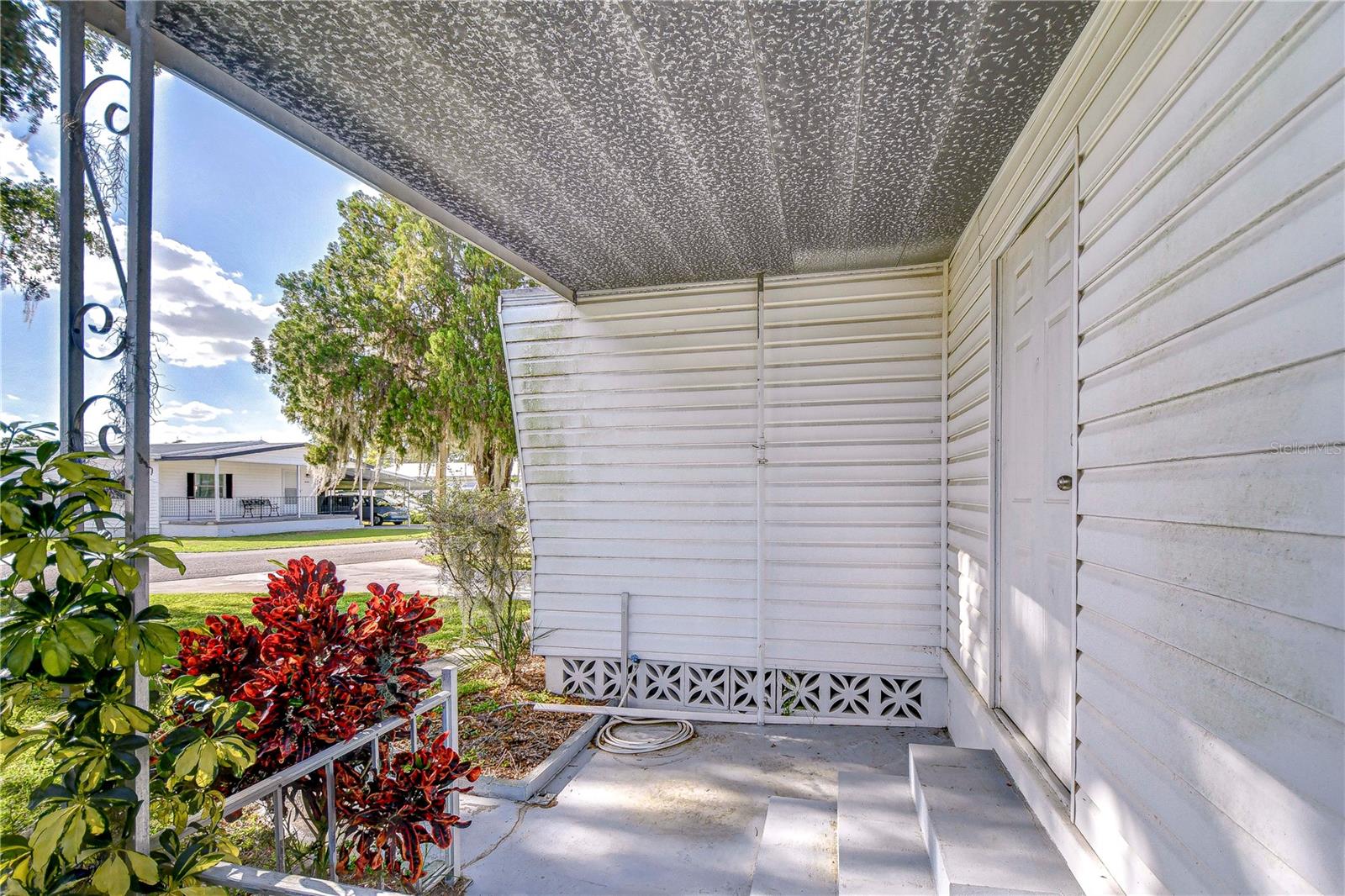 6044 ALPINE DR, ZEPHYRHILLS, FL, 33542
