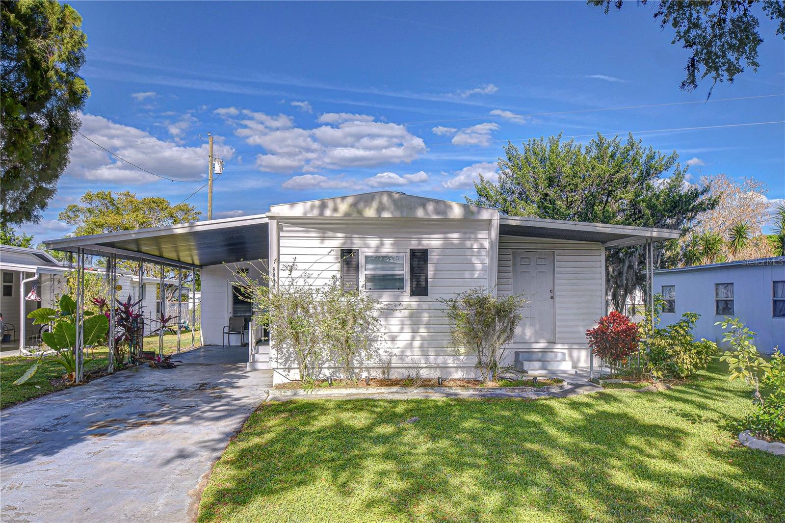 6044 ALPINE DR, ZEPHYRHILLS, FL, 33542