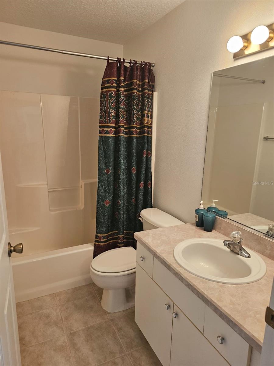 8 RICKENBACKER DR, PALM COAST, FL, 32164