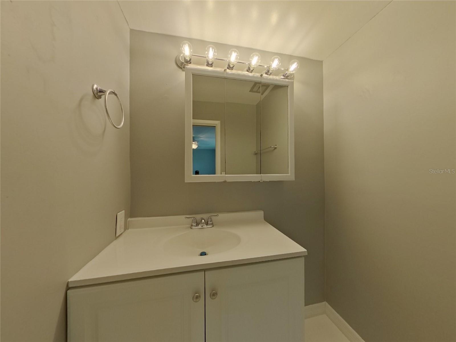 1866 LAKEVIEW RD, CLEARWATER, FL, 33764
