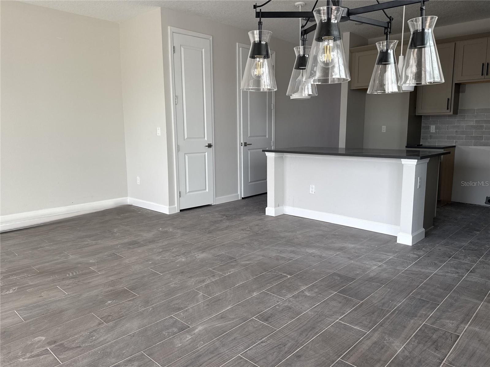 7284 DEER VALLEY CIR, TAMPA, FL, 33635