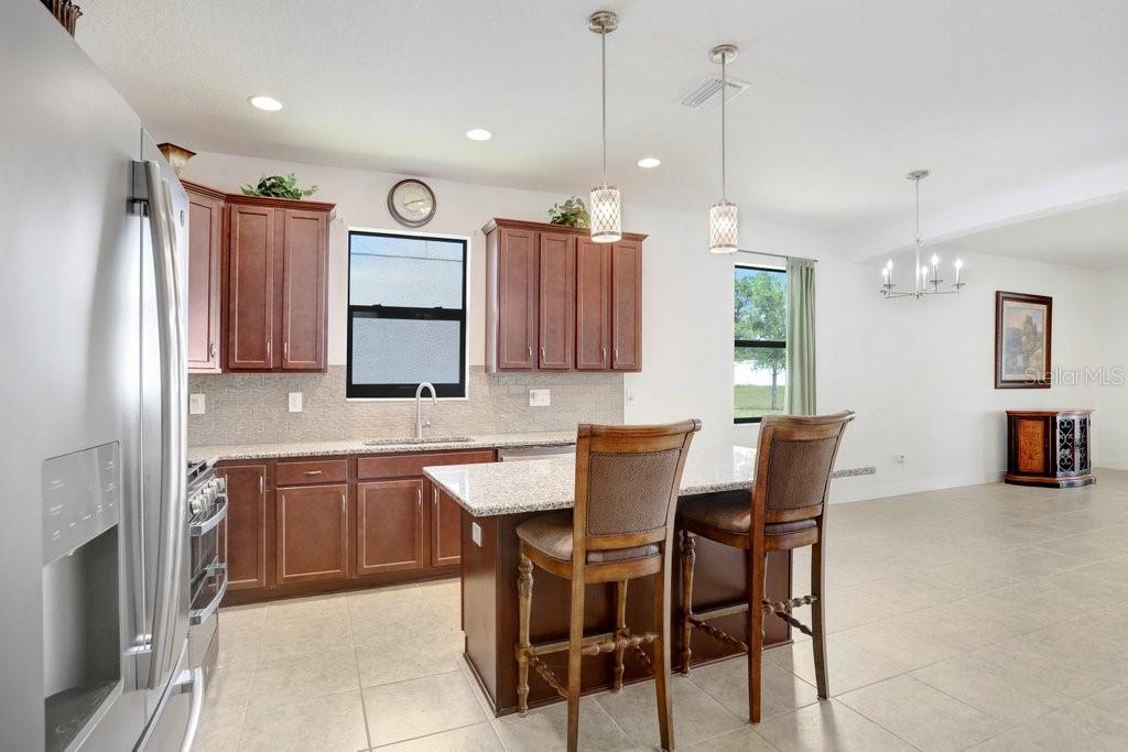 1214 FLORABLU DR, SEFFNER, FL, 33584