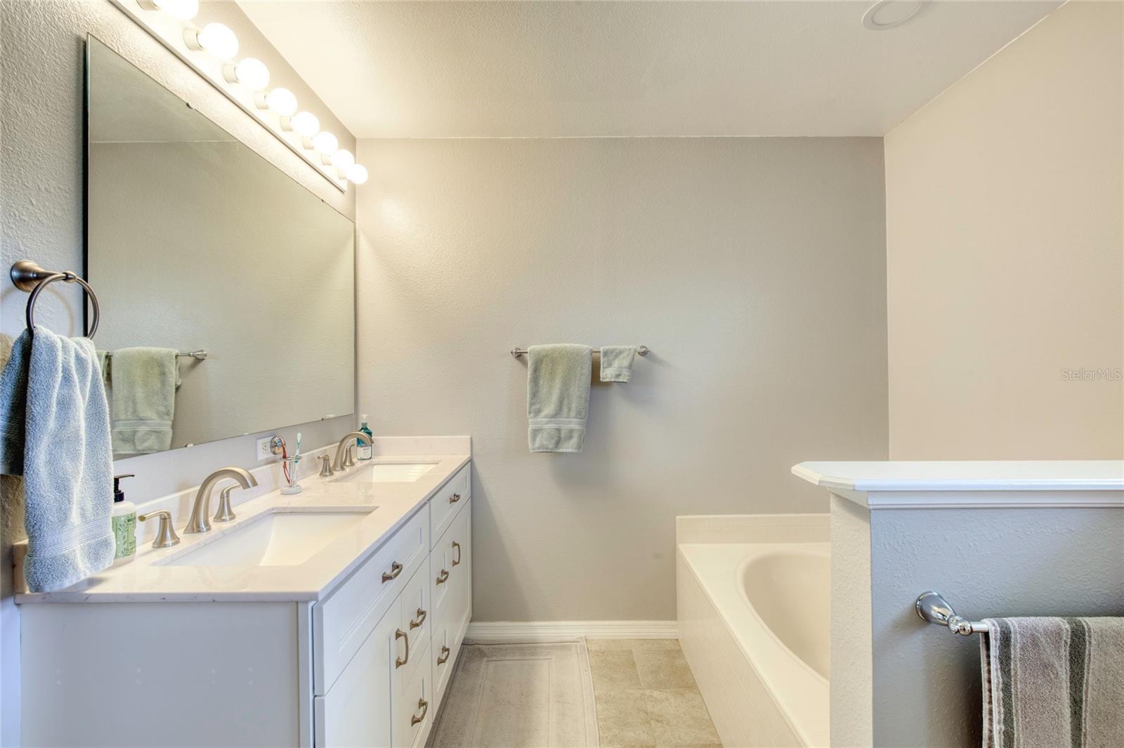30 RED BIRCH LN, PALM COAST, FL, 32164