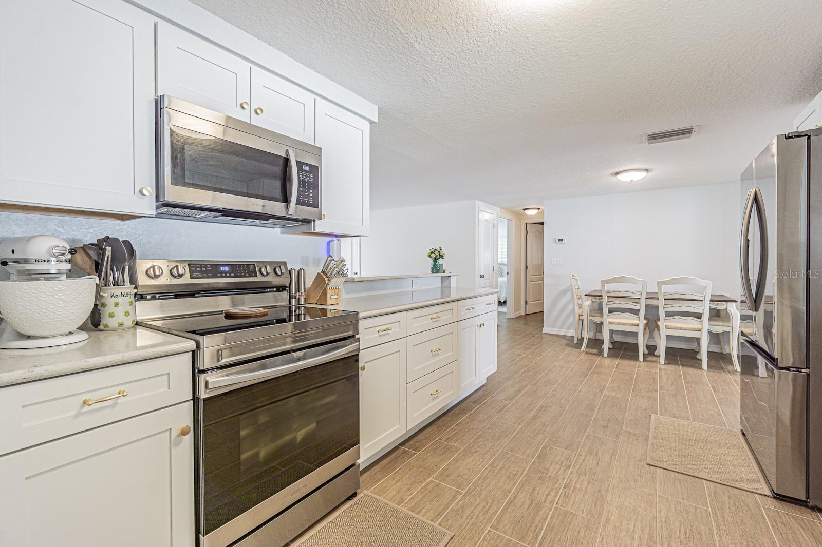 407 8TH ST SW, RUSKIN, FL, 33570