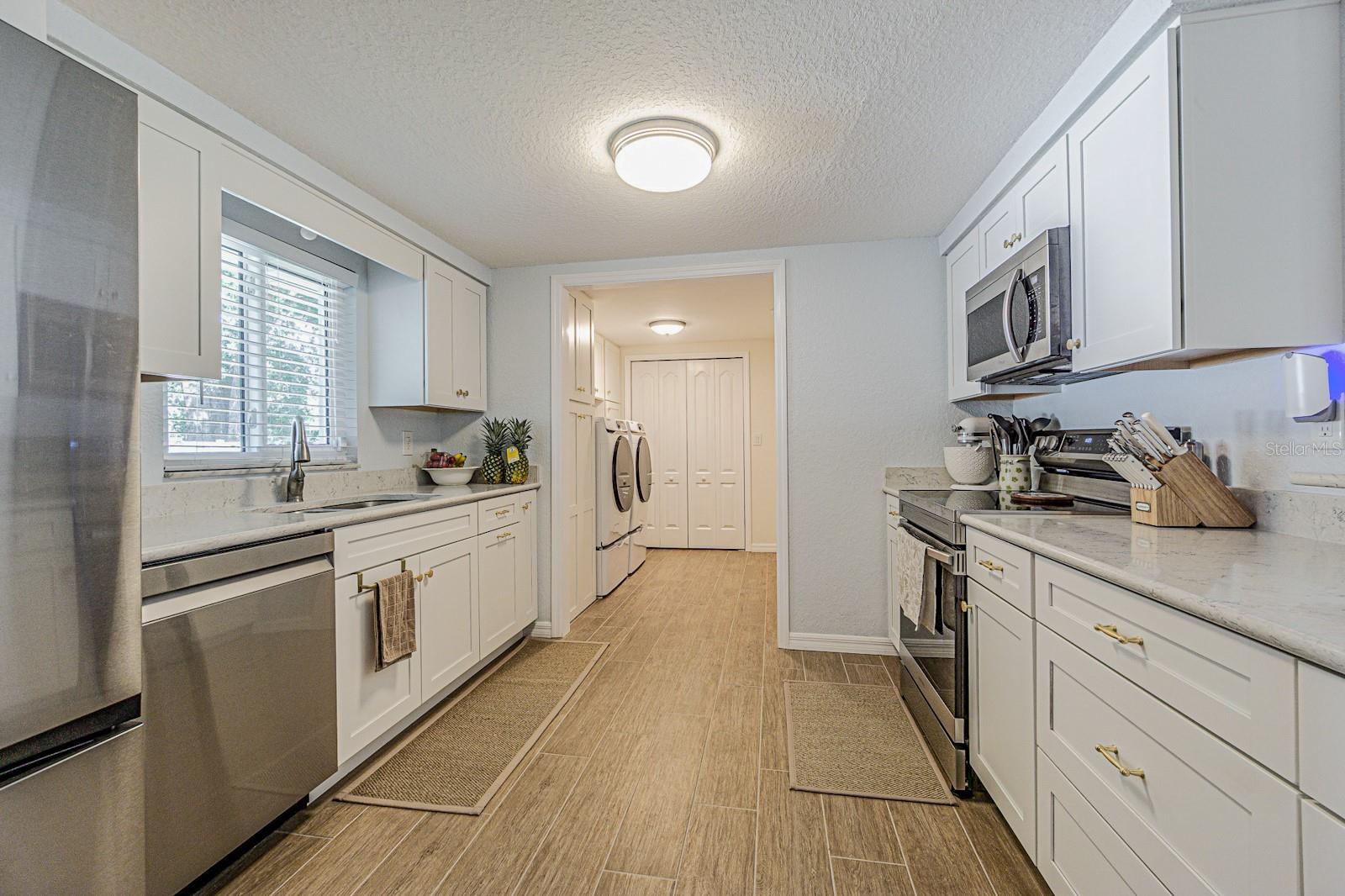 407 8TH ST SW, RUSKIN, FL, 33570