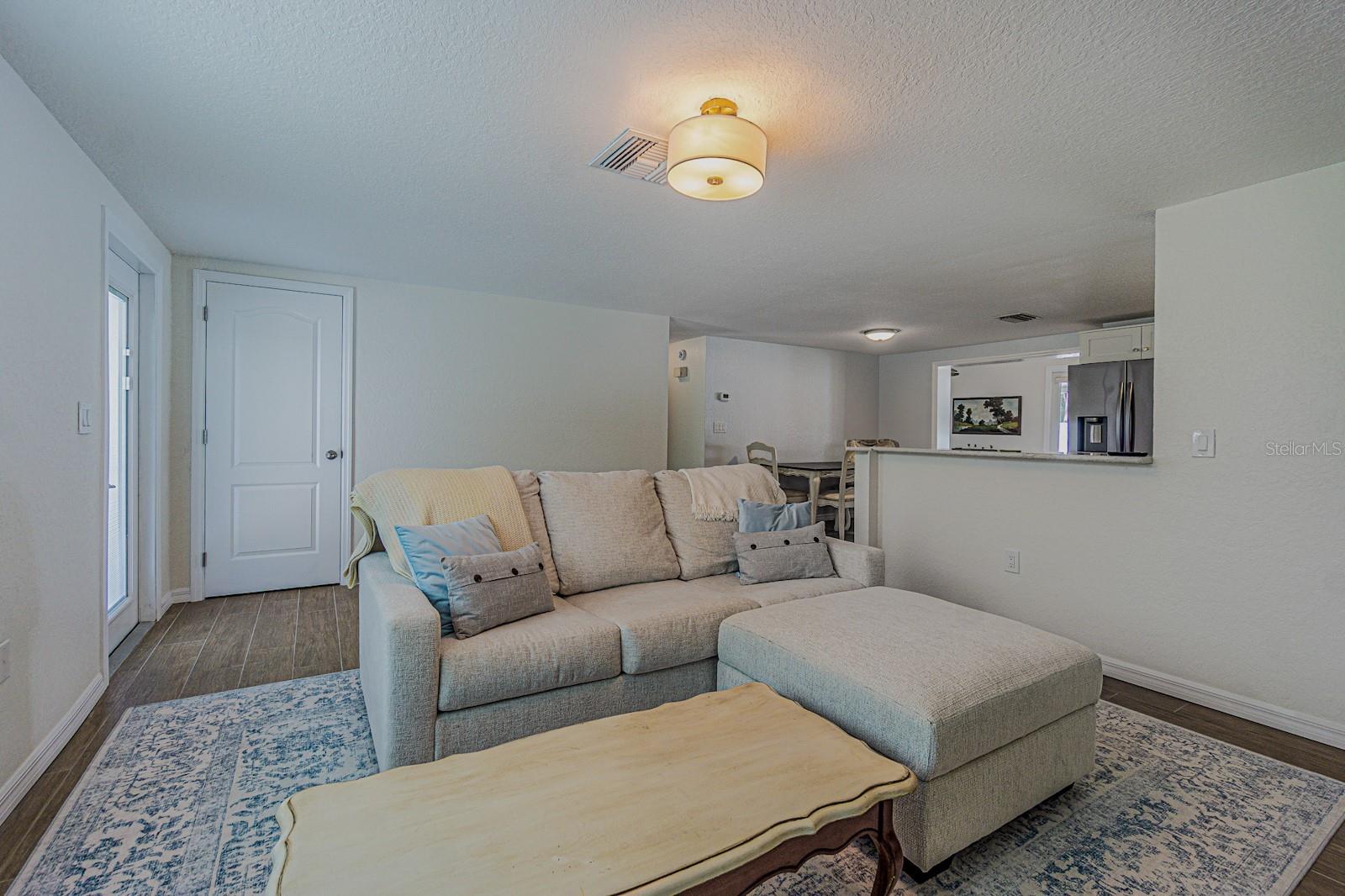 407 8TH ST SW, RUSKIN, FL, 33570