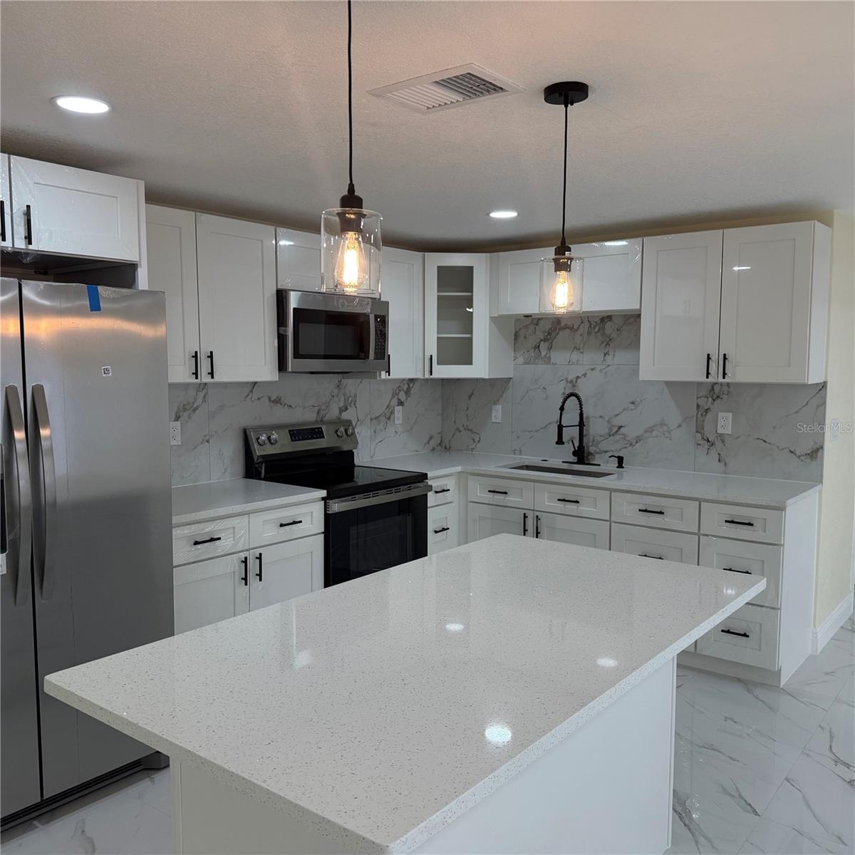 3301 CLYDESDALE DR, HOLIDAY, FL, 34691