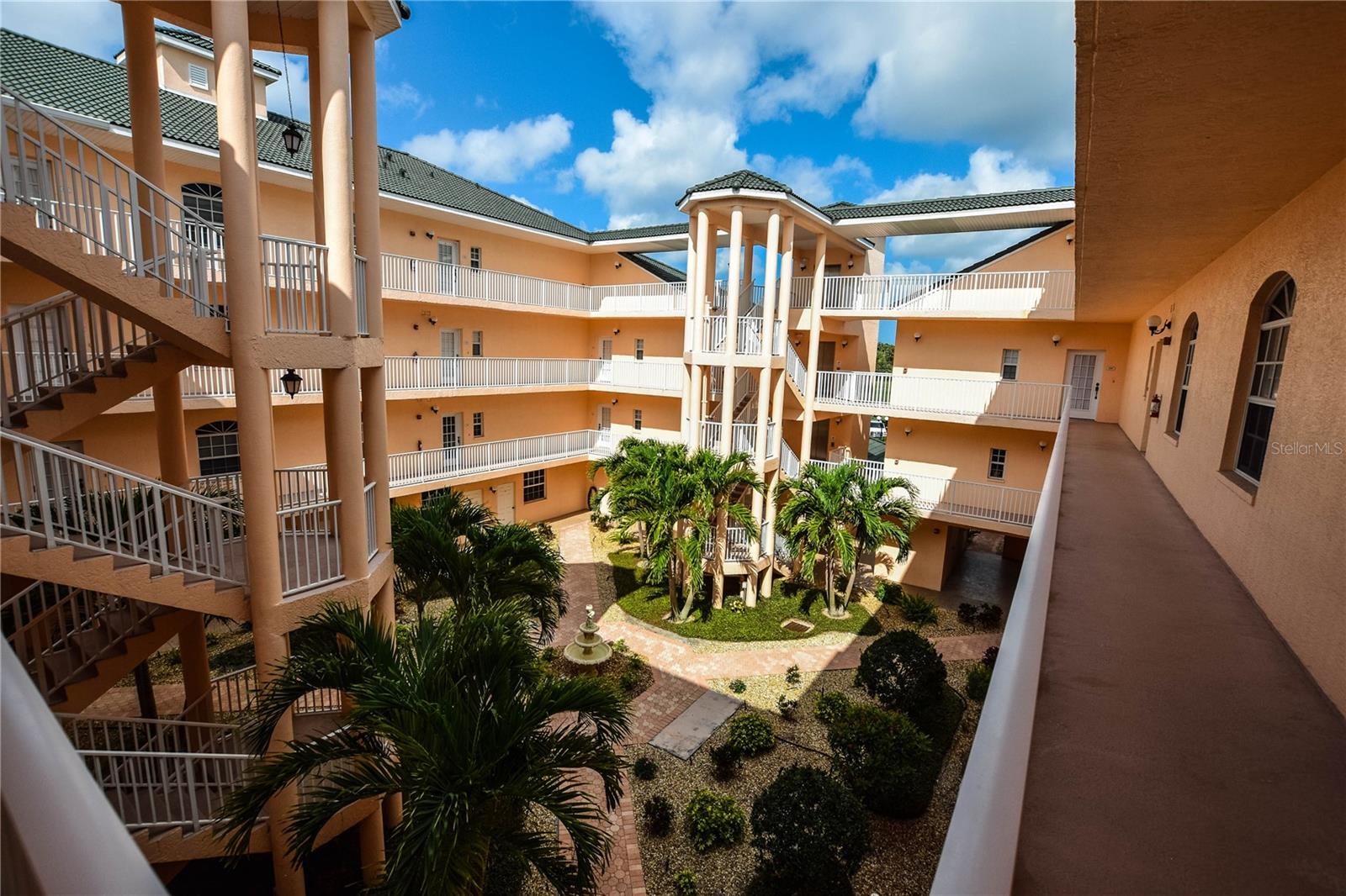 1711 GONDOLA PARK DR #1711, VENICE, FL, 34292