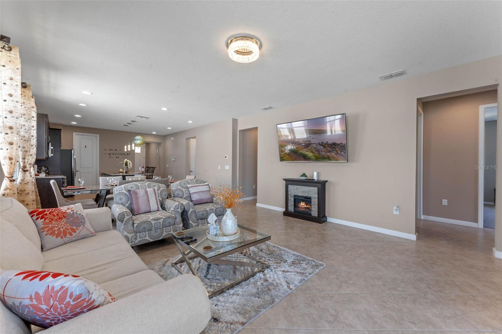 533 BUCHANNAN DR, DAVENPORT, FL, 33837