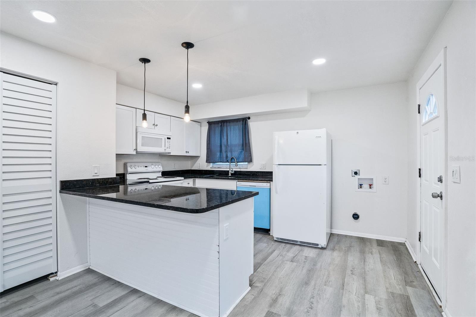15736 MORGAN ST, CLEARWATER, FL, 33760