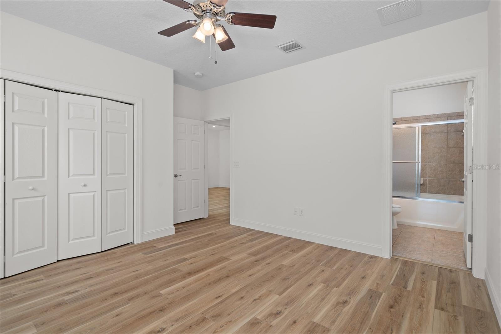 16030 BELLA WOODS DR, TAMPA, FL, 33647