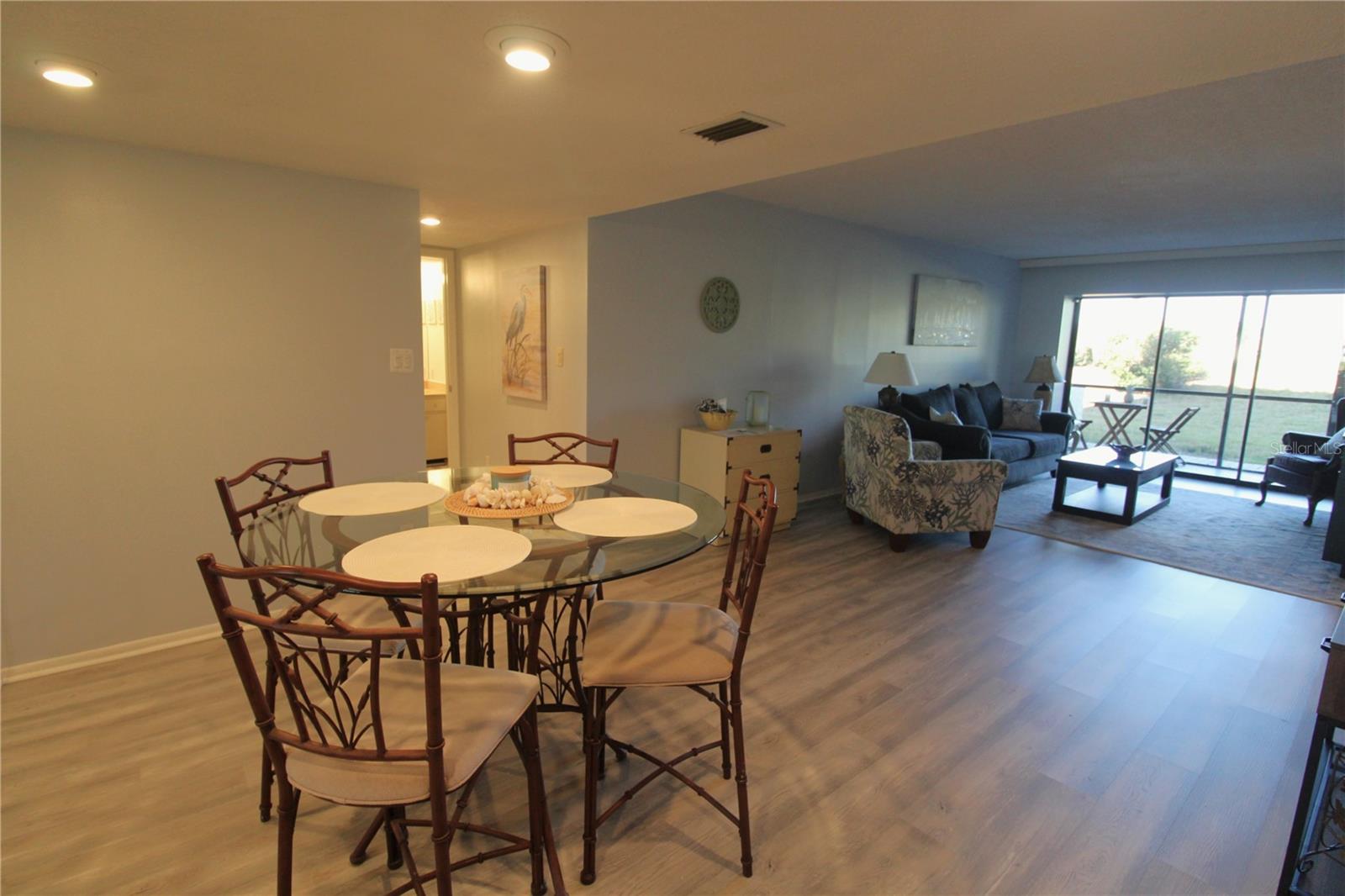 6120 43RD ST W #101B, BRADENTON, FL, 34210