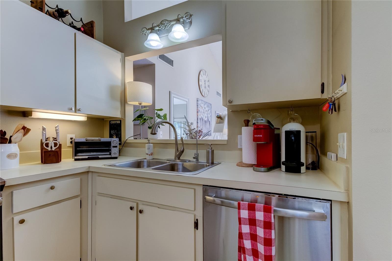612 FAIRMONT AVE #D, SAFETY HARBOR, FL, 34695