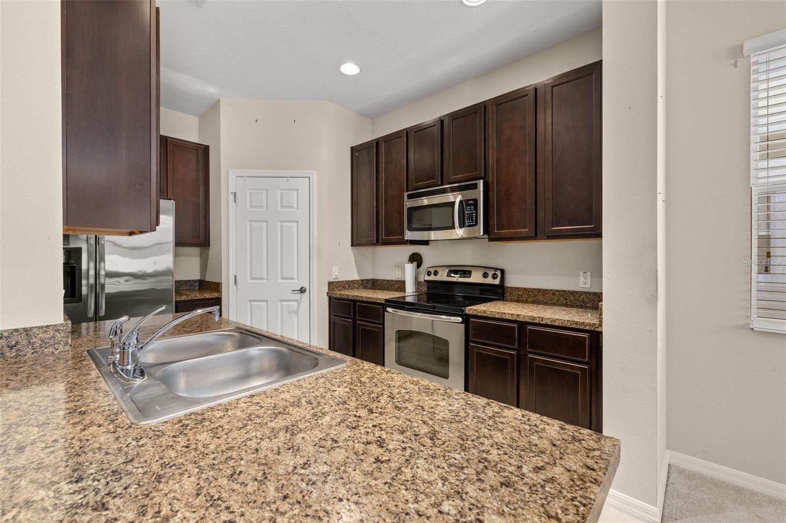 14030 AVENUE OF THE GRVS, WINTER GARDEN, FL, 34787