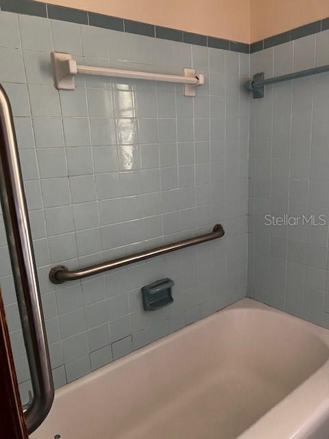 2112 HOLLYWOOD AVE, EUSTIS, FL, 32726