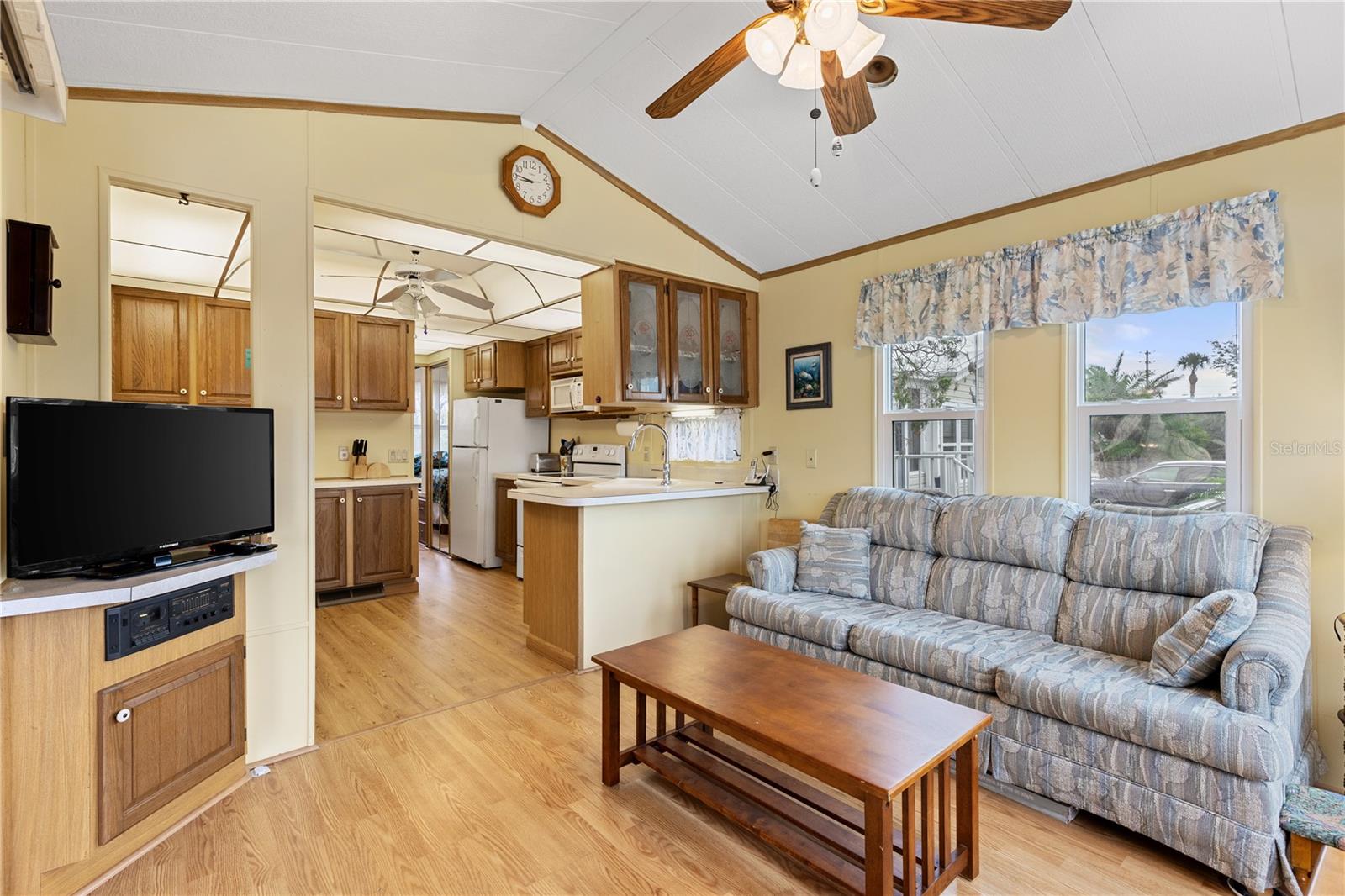 A4647919 Property Photo