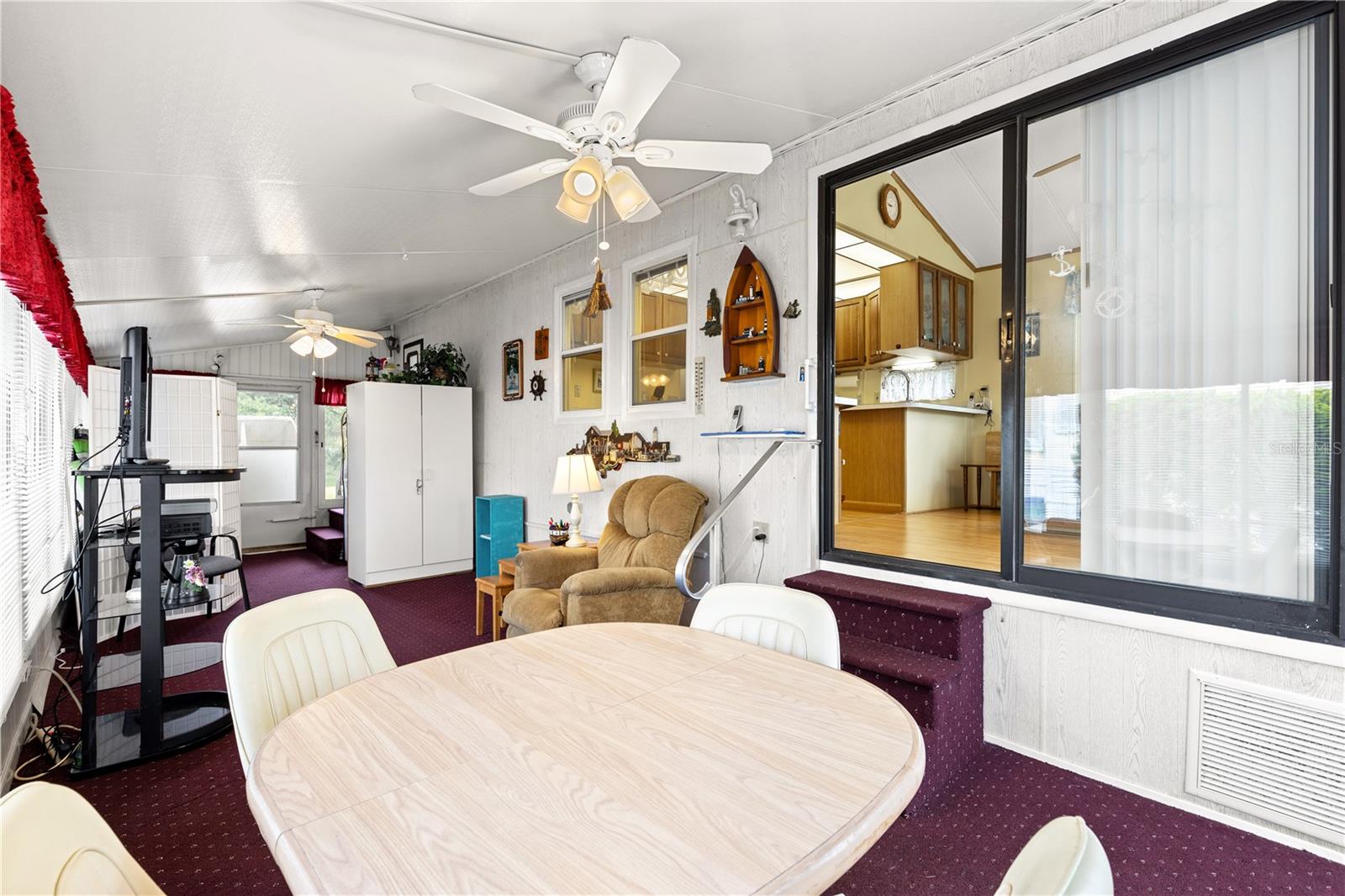 A4647919 Property Photo