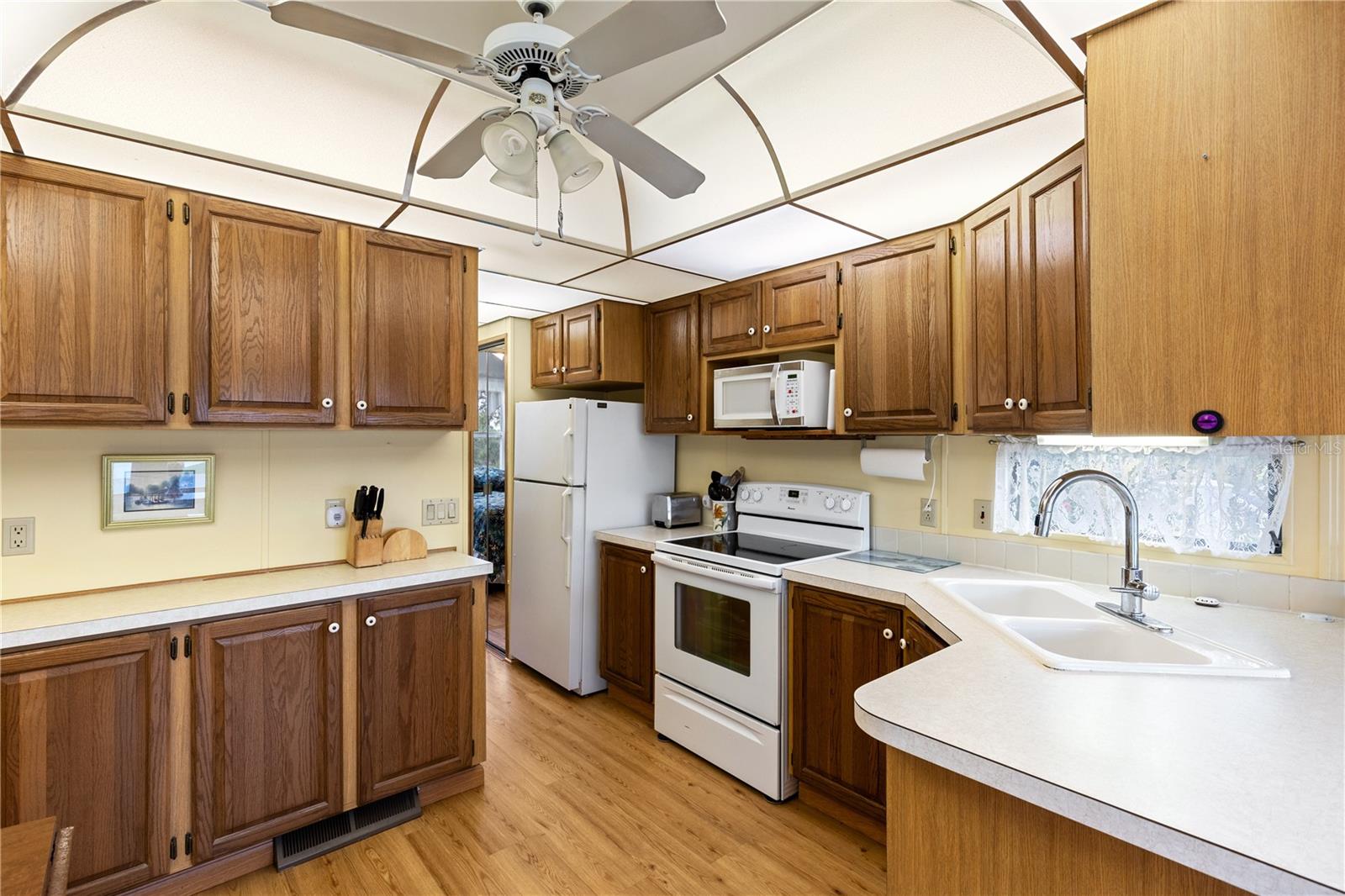 A4647919 Property Photo