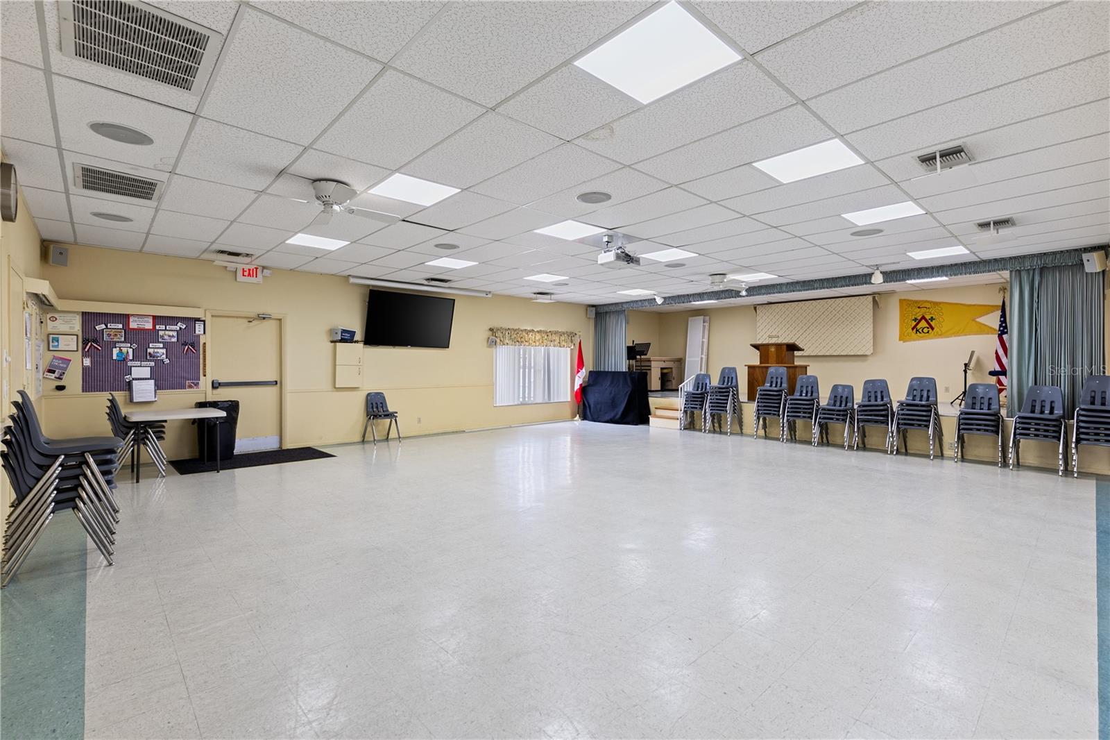 A4647919 Property Photo