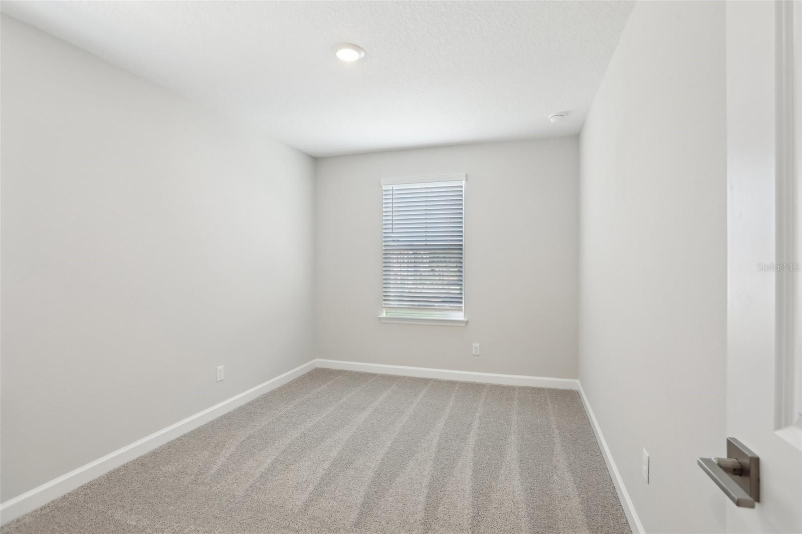 7294 DEER VALLEY CIR, TAMPA, FL, 33635