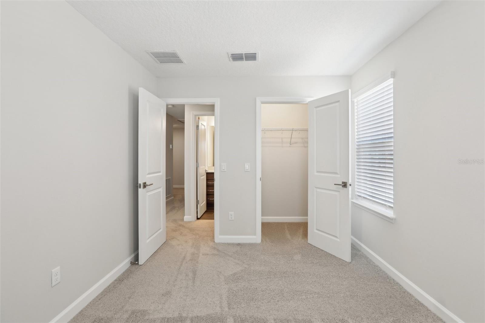 7294 DEER VALLEY CIR, TAMPA, FL, 33635