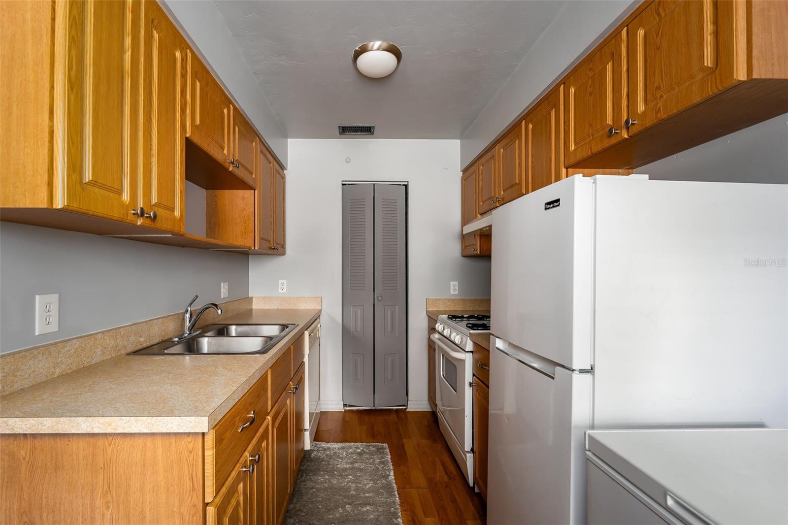 6808 SW 45TH AVE, GAINESVILLE, FL, 32608