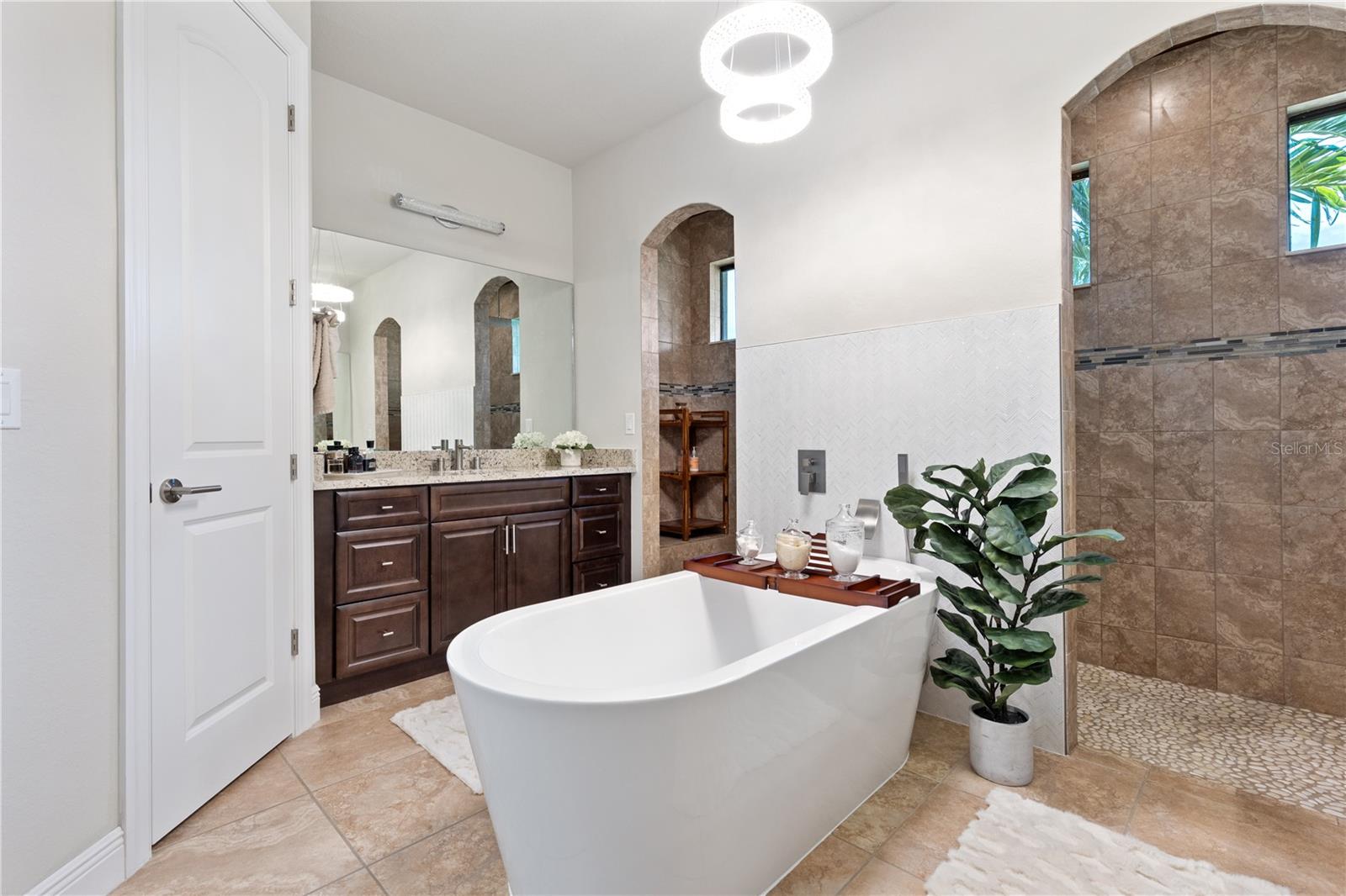 3754 SE 6TH AVE, CAPE CORAL, FL, 33904